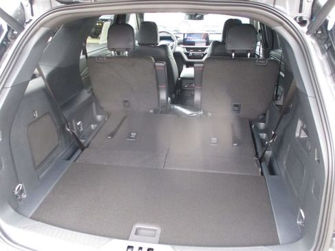 New 2026 Ford Explorer ST-Line w/ ST-Line Street Pack image 4