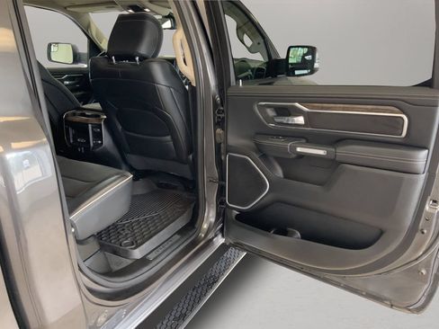 Used 2020 RAM 1500 Laramie AWD/4WD image 33