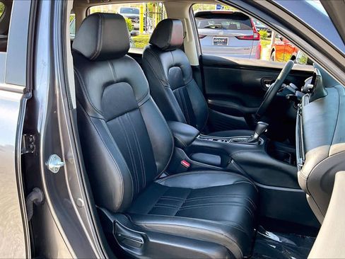 Used 2024 Honda HR-V EX-L image 9