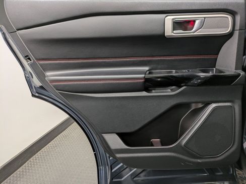 Used 2022 Ford Explorer ST-Line w/ Class IV Trailer Tow Package image 21