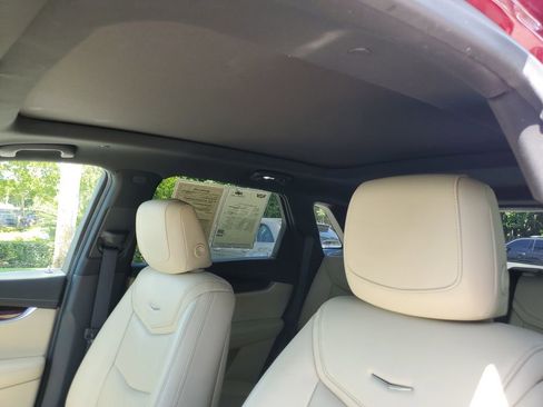 Used 2019 Cadillac XT5 Luxury image 21