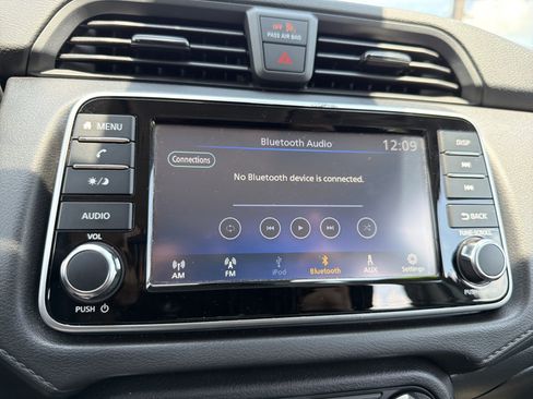 Used 2024 Nissan Versa S w/ Trunk Package FWD image 5