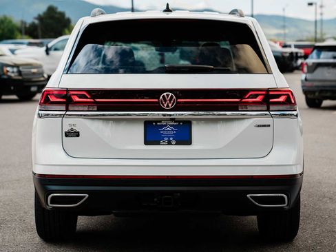 New 2025 Volkswagen Atlas SE image 8