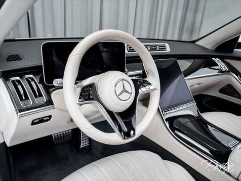Used 2022 Mercedes-Benz S 500 4MATIC image 24