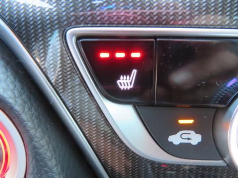 Used 2018 Honda Accord Sport image 24