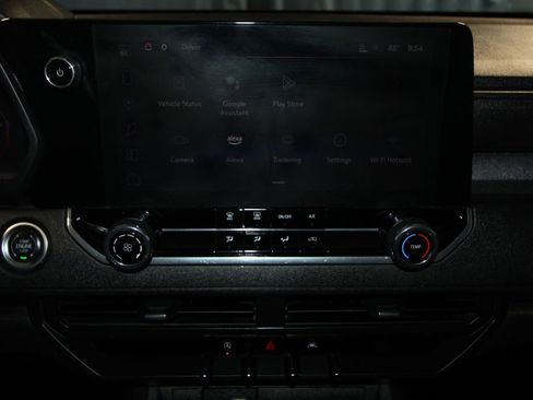 Used 2024 Chevrolet Colorado Trail Boss w/ Advanced Trailering Package image 16