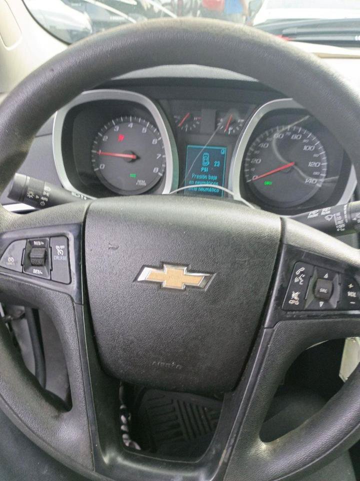 Used 2015 Chevrolet Equinox LS FWD image 16