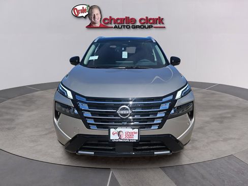 New 2026 Nissan Rogue Platinum AWD/4WD image 9