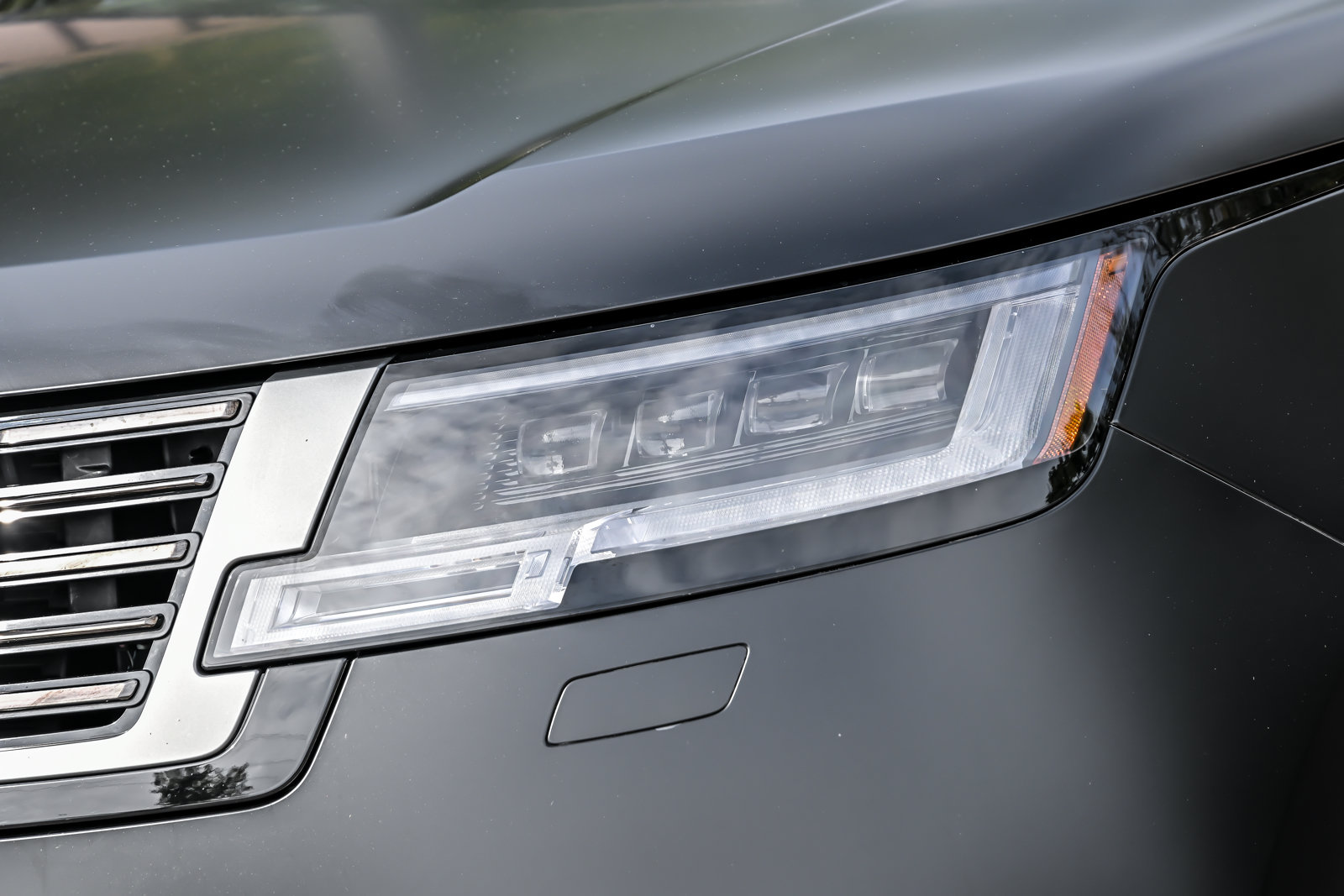 Used 2023 Land Rover Range Rover SV AWD/4WD image 11