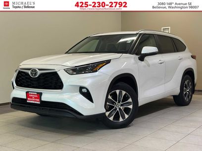 Used 2023 Toyota Highlander XLE