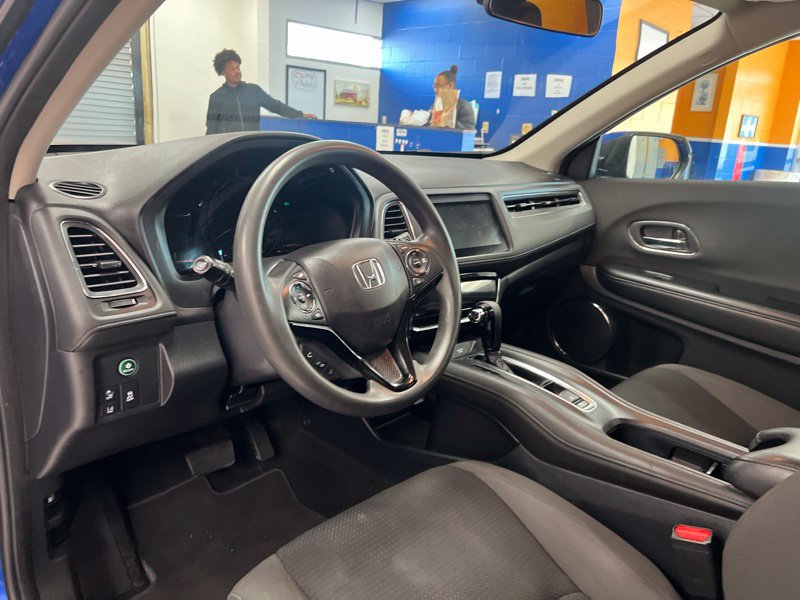 Used 2022 Honda HR-V EX image 17