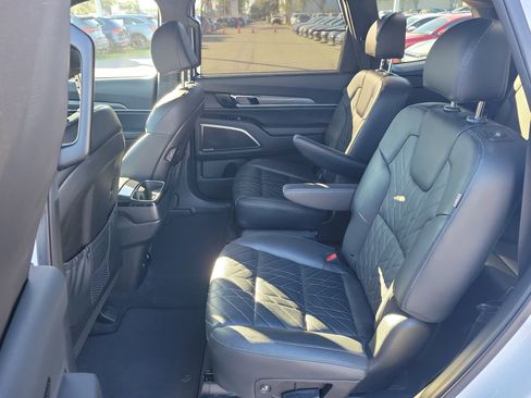Certified 2023 Kia Telluride SX Prestige X-Pro image 16