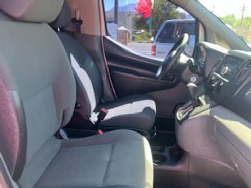 Used 2017 Nissan NV200 S image 11