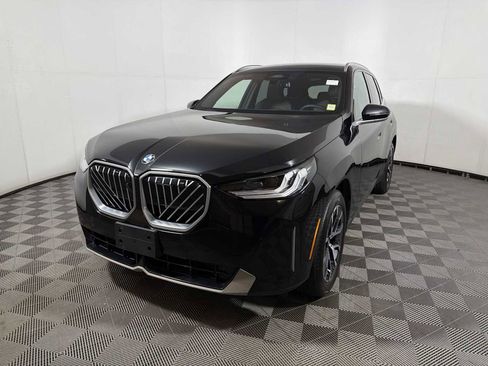 Used 2025 BMW X3 xDrive30i image 3