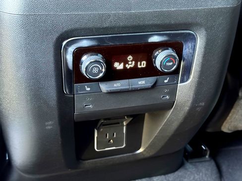 Used 2025 Chevrolet Tahoe Z71 w/ Z71 Off-Road Package image 22