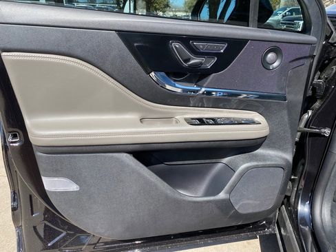 New 2026 Lincoln Corsair Reserve image 35