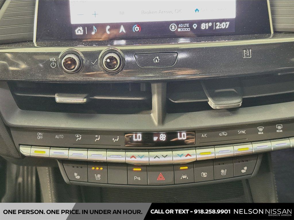 Used 2021 Cadillac CT4 V w/ Technology Package RWD image 16