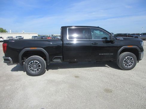 New 2026 GMC Sierra 2500 SLE w/ SLE Value Package; image 3
