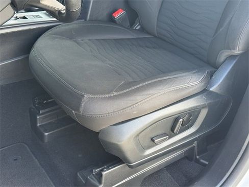 Used 2021 Ford Explorer XLT image 13