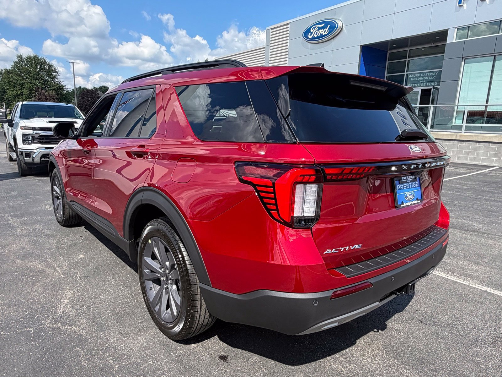 New 2027 Ford Explorer Active w/ Active Comfort Package AWD/4WD image 7