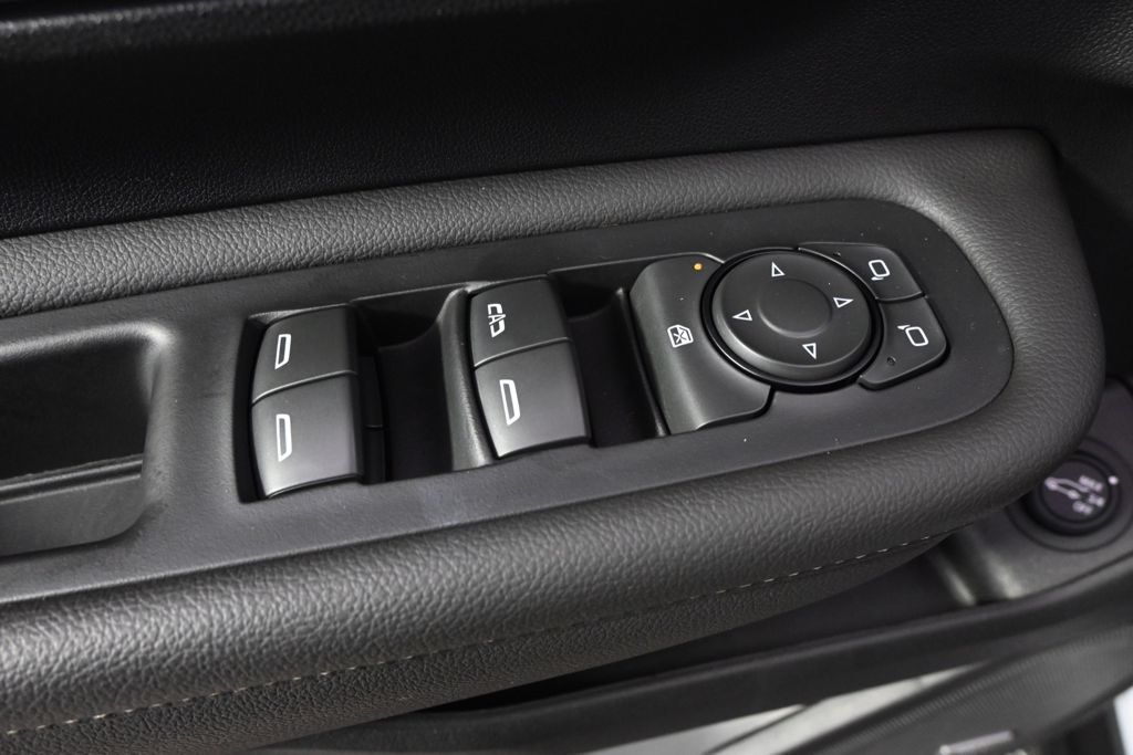 Used 2023 GMC Terrain Denali w/ Denali Premium Package AWD/4WD image 23