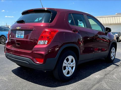 Used 2017 Chevrolet Trax LS FWD image 6