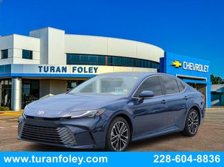 Used 2025 Toyota Camry XLE w/ Premium Package FWD video 1