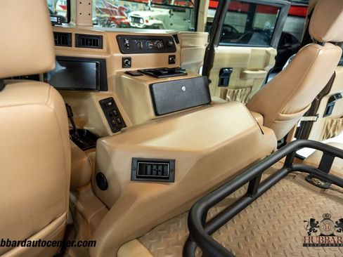 Used 1999 HUMMER H1 4-Door Hard Top image 30