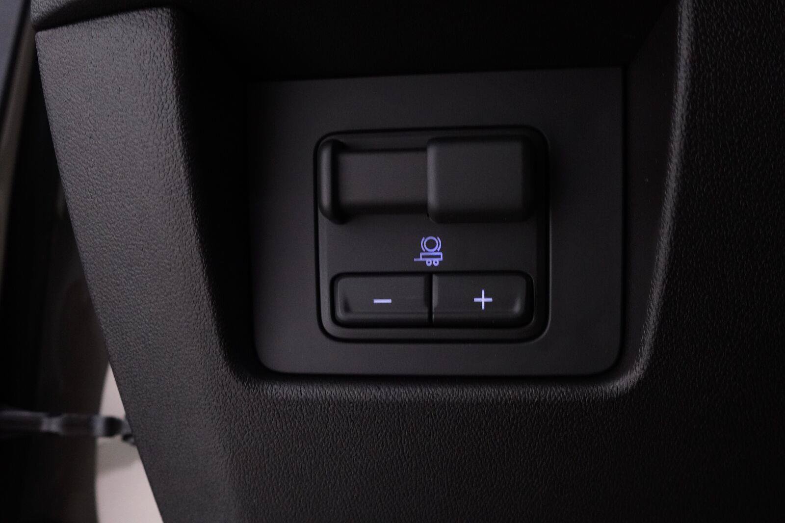 New 2026 Chevrolet Colorado Trail Boss AWD/4WD image 14