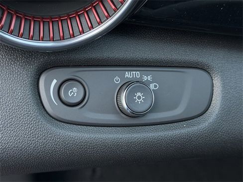 New 2026 Chevrolet Trax RS w/ Sunroof Package image 18