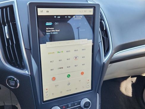 Used 2022 Ford Edge Titanium image 19
