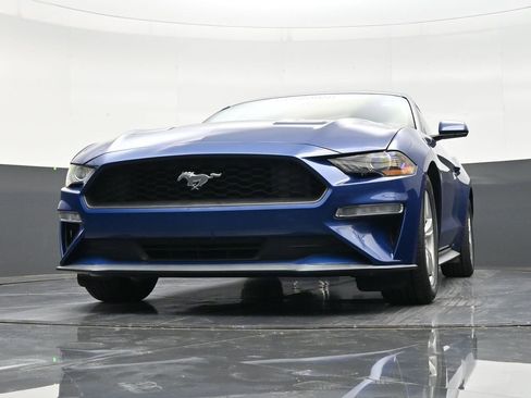 Used 2022 Ford Mustang Coupe RWD image 27