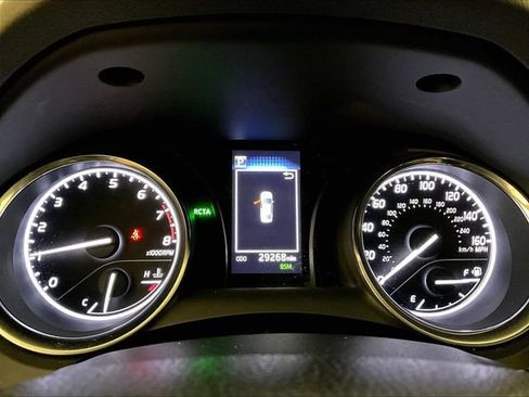 Used 2019 Toyota Camry LE w/ Convenience Package FWD image 19