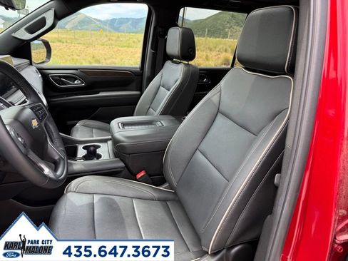 Used 2024 Chevrolet Tahoe Premier w/ Premium Package AWD/4WD image 14