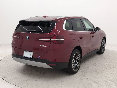 Used 2025 BMW X3 xDrive30i w/ Premium Package image 9