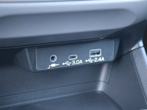 Certified 2025 Subaru Crosstrek 2.0i Premium w/ Crosstrek Mirror Package image 28