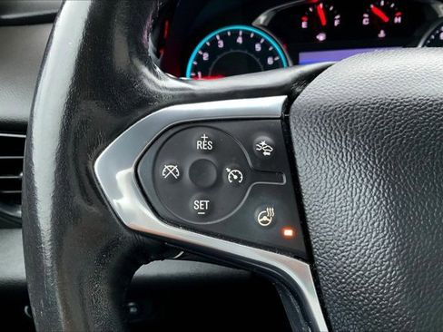 Used 2020 Chevrolet Traverse RS image 18