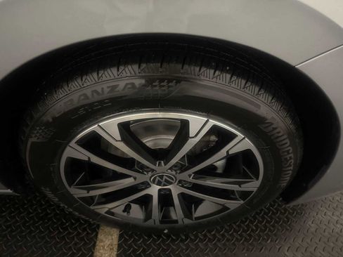 Certified 2022 Volkswagen Jetta Sport image 12