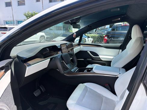 Used 2022 Tesla Model X AWD/4WD image 9