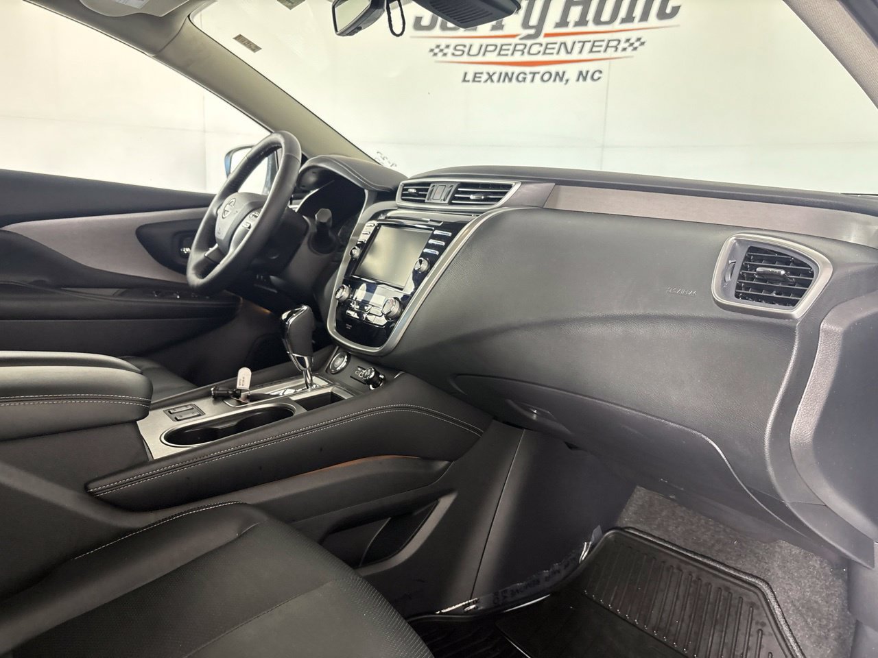 Used 2024 Nissan Murano SL FWD image 37