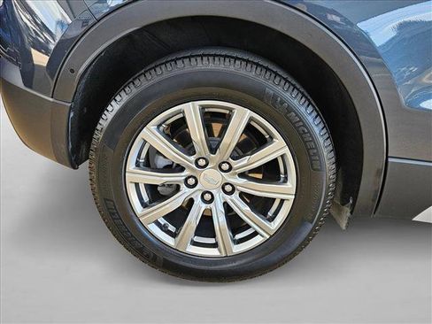 Used 2021 Cadillac XT4 Premium Luxury FWD image 20