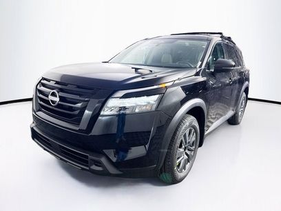 New 2025 Nissan Pathfinder SV w/ Black Appearance Package