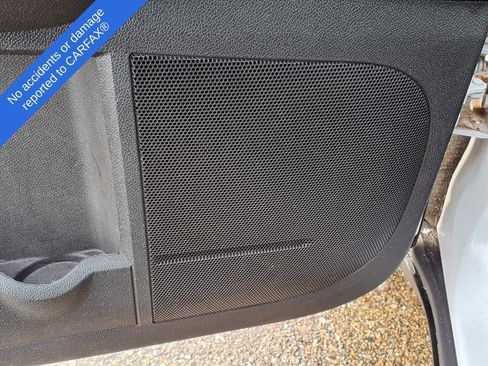 Used 2016 GMC Acadia SLE image 15