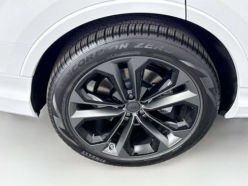 Used 2026 Audi Q7 3.0T Premium Plus AWD/4WD image 32