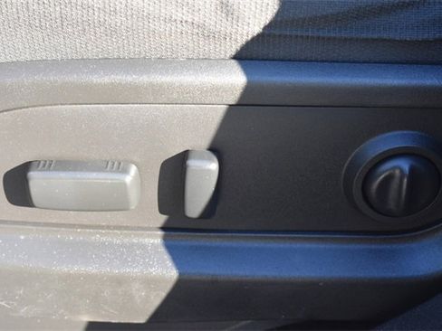 Certified 2016 Chevrolet Traverse LT image 23