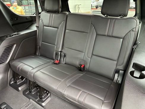 Used 2022 Chevrolet Tahoe RST image 34