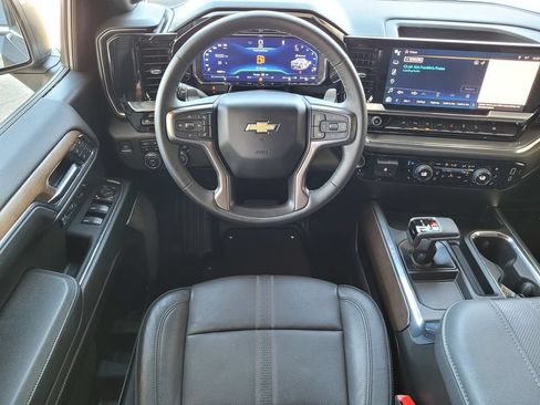Used 2024 Chevrolet Silverado 1500 High Country w/ Technology Package AWD/4WD image 12