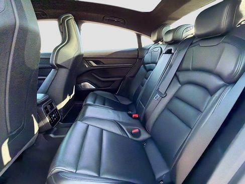 Used 2022 Porsche Taycan Turbo S image 20