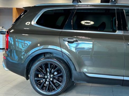 Used 2020 Kia Telluride SX w/ SX Prestige Package image 16
