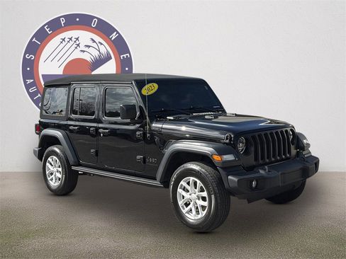 Used 2023 Jeep Wrangler Sport S image 2